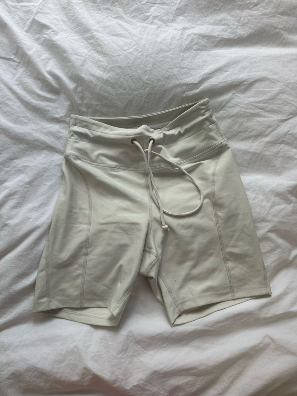 Year of Ours Cream Drawstring High-Waist Bike Shorts